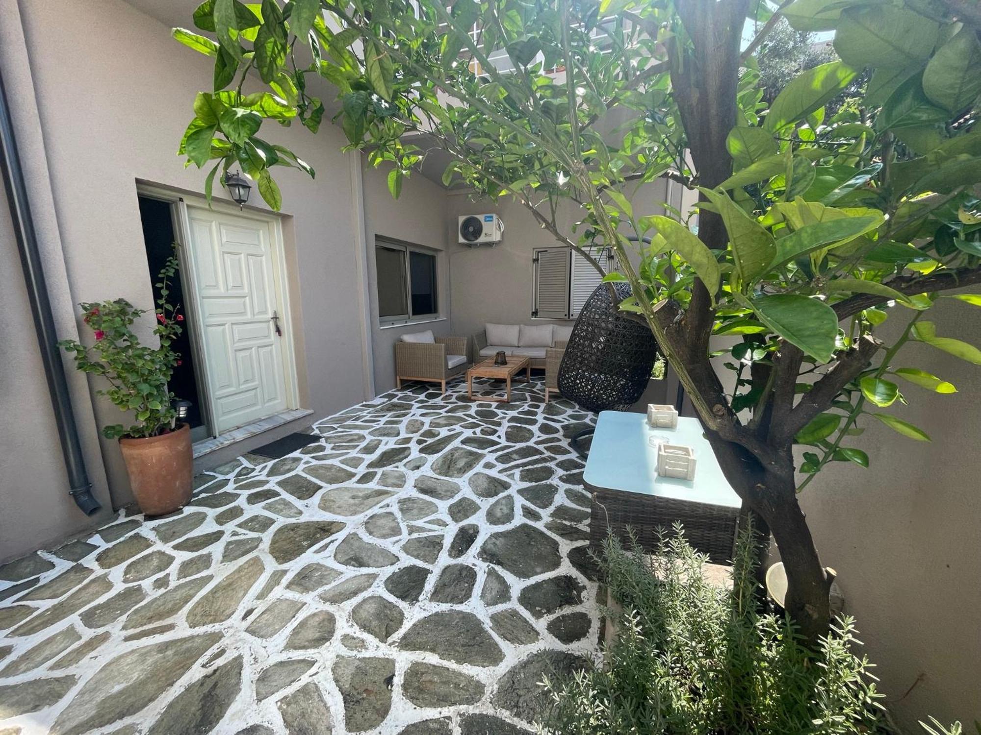 Lemon Tree Skiathos-Stadt